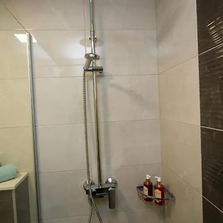 Toni Apartament *